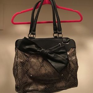 Jessica Simpson Black Gray Snakeskin Handbag Tote